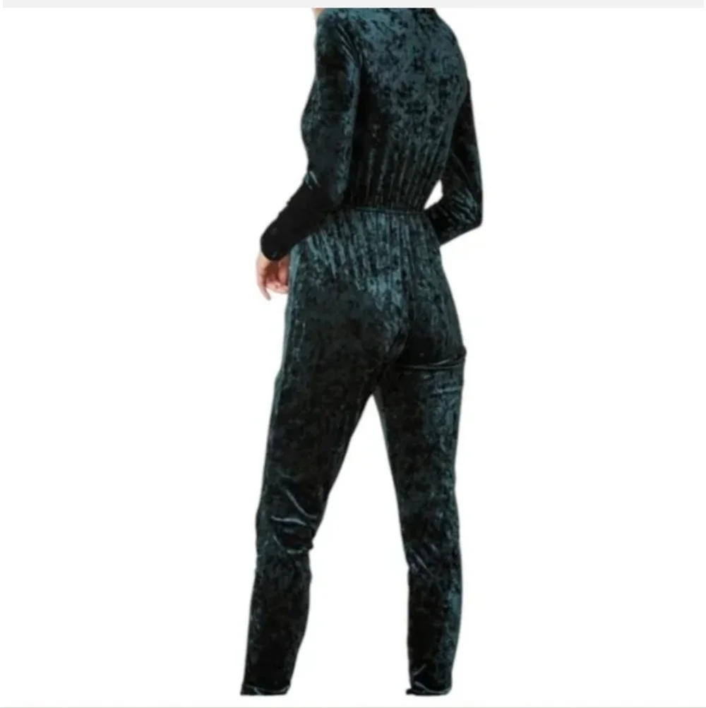 VENUS Elegant Velvet Jumpsuit in Deep Green - Picture 2 of 2